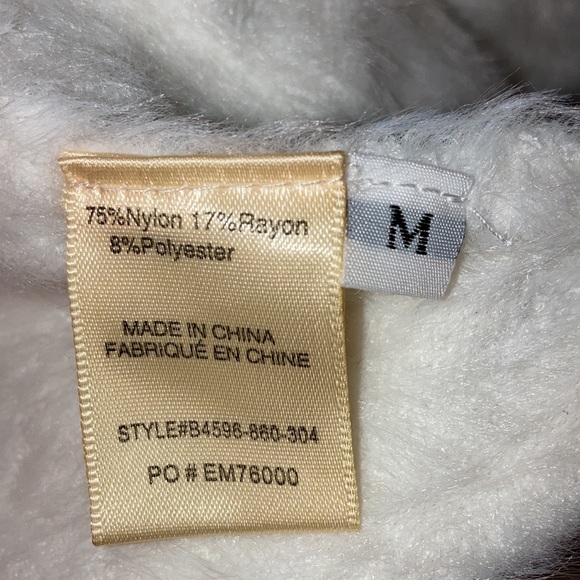 BELLA DAHL sz M Fuzzy white super cuddly soft crewneck sweater - Picture 4 of 8